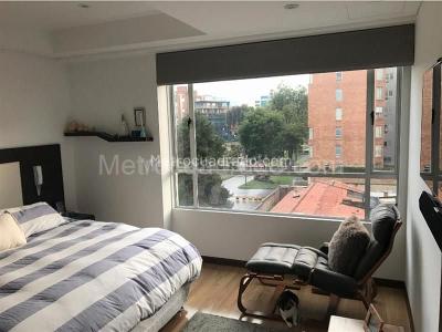 Apartamento de 3 alcobas en venta en Chico, Bogotá, 120 m² · foto 8 de 12