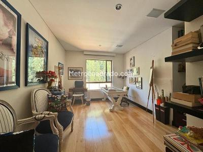 Apartamento en venta en Santa Barbara, Bogotá · foto 2 de 19