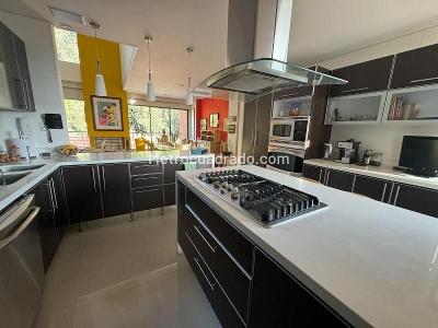 Apartamento en venta en Santa Barbara, Bogotá · foto 5 de 19