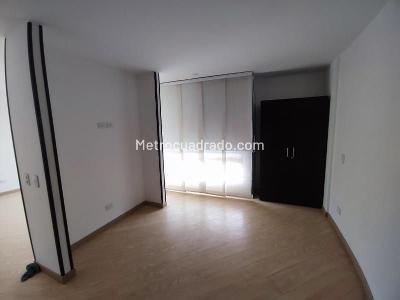 Apartamento en venta en Santa Barbara, Bogotá · foto 7 de 15