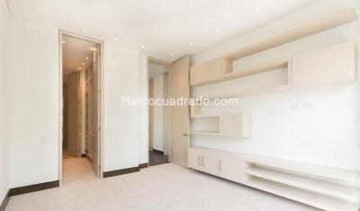 Apartamento de 2 alcobas en venta en La Cabrera, Bogotá, 180 m² · foto 7 de 20