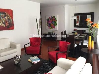 Apartamento en arriendo en El Refugio, Bogotá · foto 2 de 5
