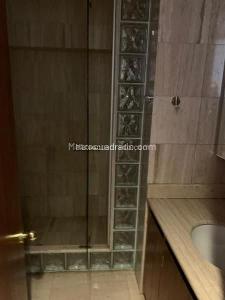 Apartamento de 3 alcobas en venta en Los Rosales, Bogotá, 245 m² · foto 11 de 11
