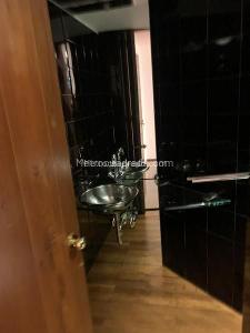 Apartamento de 3 alcobas en venta en Los Rosales, Bogotá, 245 m² · foto 9 de 11