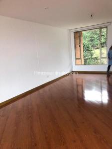 Apartamento en venta en Bosque De Pinos, Bogotá · foto 3 de 14