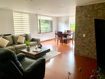 Apartamento en venta en San Patricio, Bogotá · foto 2 de 17