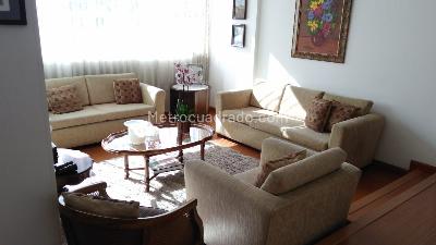 Apartamento de 3 alcobas en venta en San Patricio, Bogotá, 140 m² · foto 2 de 19