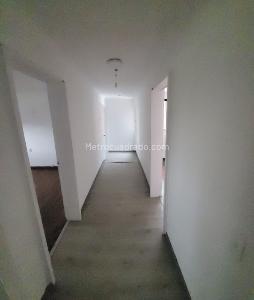 Apartamento en venta en Antiguo Country, Bogotá · foto 3 de 8