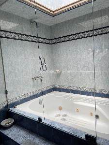 Apartamento de 4 alcobas en venta en Santa Barbara, Bogotá, 265 m² · foto 18 de 18