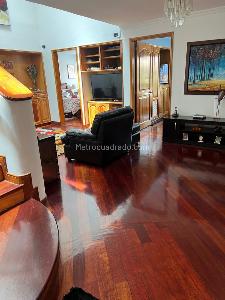 Apartamento de 4 alcobas en venta en Santa Barbara, Bogotá, 265 m² · foto 5 de 18