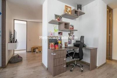 Apartamento en venta en Santa Barbara, Bogotá · foto 4 de 14