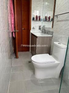 Apartamento de 3 alcobas en venta en Chico Navarra, Bogotá, 137 m² · foto 16 de 16