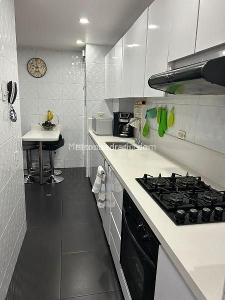 Apartamento de 3 alcobas en venta en Chico Navarra, Bogotá, 137 m² · foto 4 de 16