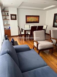 Apartamento de 3 alcobas en venta en Chico Navarra, Bogotá, 137 m² · foto 2 de 16