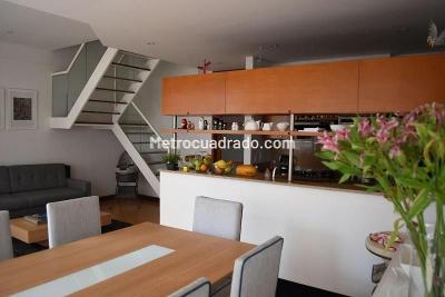 Apartamento de 3 alcobas en venta en Chico, Bogotá, 125 m² · foto 2 de 16