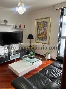 Apartamento de 3 alcobas en venta en Santa Barbara, Bogotá, 209 m² · foto 7 de 19