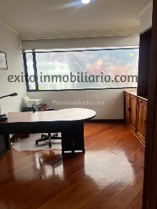 Apartamento de 3 alcobas en venta en Santa Barbara, Bogotá, 209 m² · foto 17 de 19