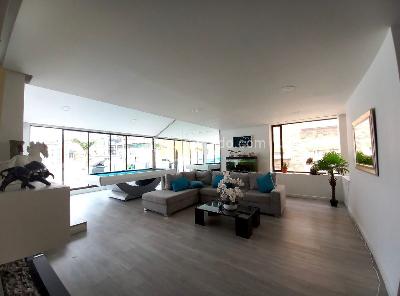 Apartamento de 5 alcobas en arriendo en Chico, Bogotá, 658 m² · foto 2 de 20