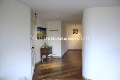 Apartamento en venta en San Patricio, Bogotá · foto 5 de 18