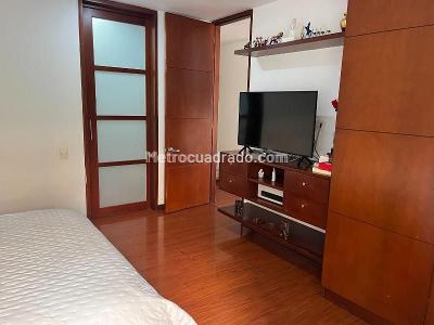Apartamento de 4 alcobas en arriendo en Santa Barbara, Bogotá, 151 m² · foto 12 de 15