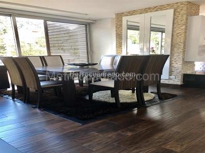 Apartamento de 2 alcobas en venta en Los Rosales, Bogotá, 175 m² · foto 5 de 12