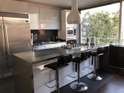 Apartamento de 2 alcobas en venta en Los Rosales, Bogotá, 175 m² · foto 3 de 12