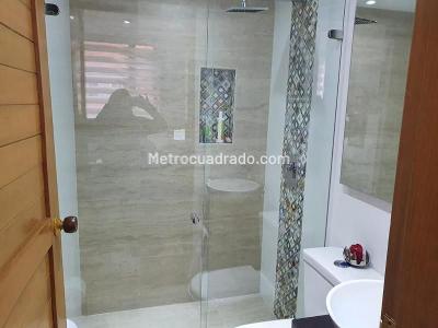 Apartamento en venta en Santa Barbara, Bogotá · foto 6 de 9