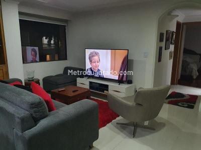 Apartamento en venta en Santa Barbara, Bogotá · foto 4 de 9