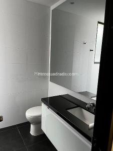 Apartamento de 3 alcobas en venta en Santa Barbara, Bogotá, 128 m² · foto 13 de 14