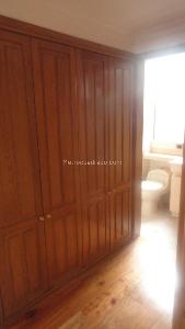 Apartamento en venta en Los Rosales, Bogotá · foto 9 de 13