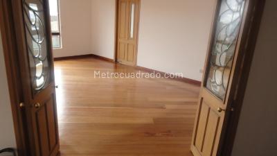 Apartamento en venta en Los Rosales, Bogotá · foto 5 de 13
