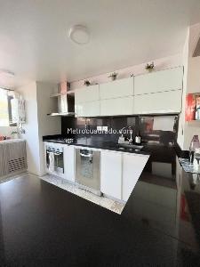 Apartamento de 2 alcobas en venta en Chico, Bogotá, 98 m² · foto 5 de 7