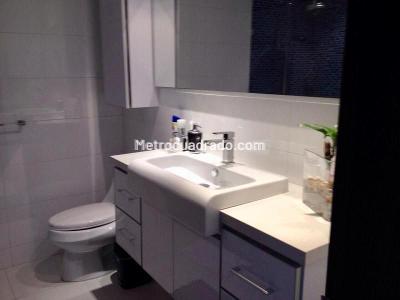 Apartamento de 3 alcobas en arriendo en Los Rosales, Bogotá, 130 m² · foto 11 de 15