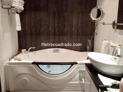 Apartamento de 3 alcobas en arriendo en Los Rosales, Bogotá, 130 m² · foto 14 de 15