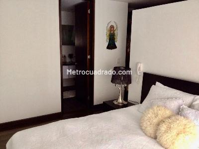 Apartamento de 3 alcobas en arriendo en Los Rosales, Bogotá, 130 m² · foto 4 de 15