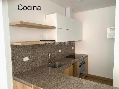 Apartaestudio en venta en El Refugio, Bogotá, 58 m² · foto 8 de 15