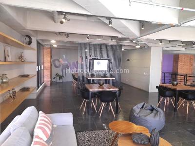 Apartaestudio en venta en El Refugio, Bogotá, 58 m² · foto 14 de 15