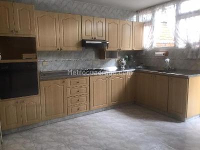 Casa de 4 alcobas en venta en La Castellana, Bogotá, 300 m² · foto 4 de 12