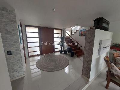 Casa de 3 alcobas en venta en Guaymaral, Bogotá, 240 m² · foto 5 de 16