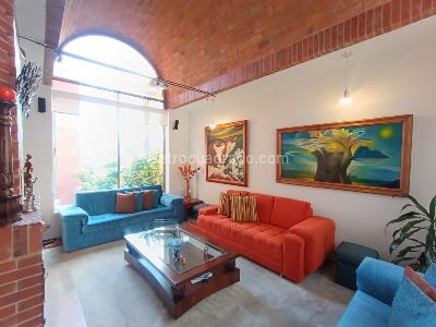 Casa de 5 alcobas en venta en Niza, Bogotá, 292 m² · foto 4 de 20
