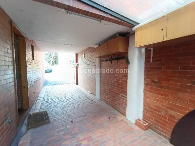 Casa de 5 alcobas en venta en Niza, Bogotá, 292 m² · foto 16 de 20