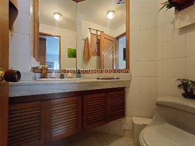 Casa de 5 alcobas en venta en Niza, Bogotá, 292 m² · foto 17 de 20