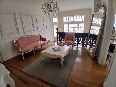 Casa en venta en Quinta Camacho, Bogotá · foto 8 de 13