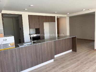 Apartamento de 3 alcobas en venta en La Felicidad, Bogotá, 88 m² · foto 3 de 14