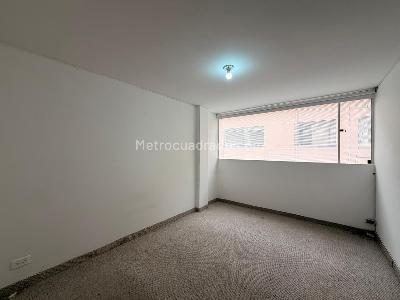 Apartamento en venta en Santa Barbara, Bogotá · foto 2 de 7
