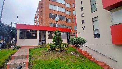 Apartamento de 3 alcobas en venta en Cedritos, Bogotá, 72 m² · foto 2 de 20