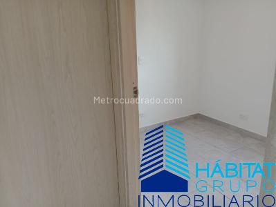 Apartamento de 2 alcobas en arriendo en La America, Medellín, 32 m² · foto 9 de 10
