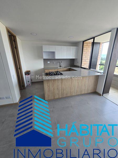 2BR Apartment in San Antonio De Pereira (72 m²) - 2