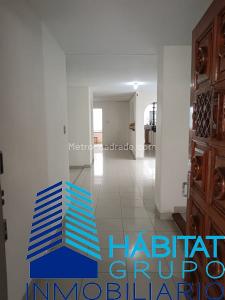 Casa de 4 alcobas en venta en Los Colores, Medellín, 180 m² · foto 9 de 20
