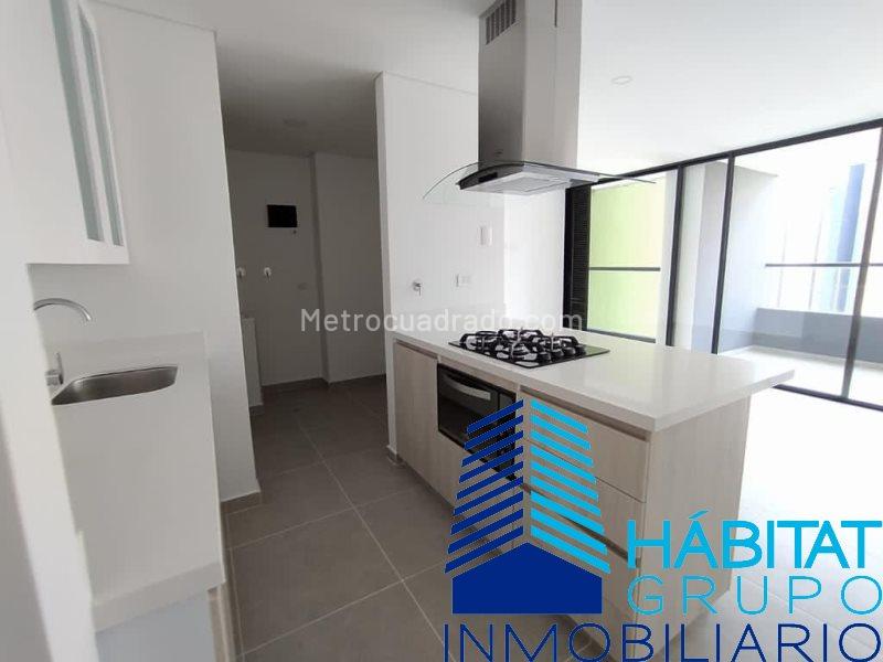 Apartamento en arriendo 3 alcobas en Loma de las Brujas, Envigado - 2